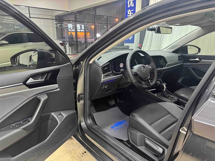 Фото 7 - Volkswagen Sagitar L