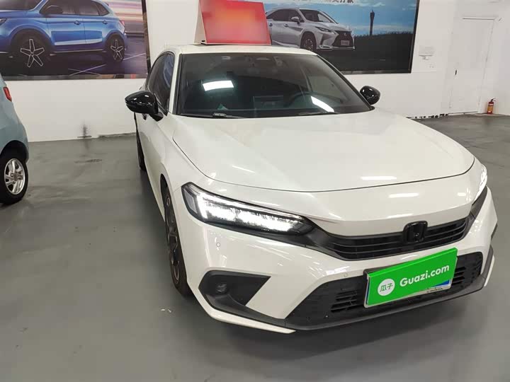 Фото 4 - Honda Civic