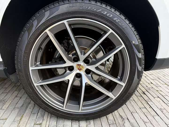 Фото 8 - Porsche Macan