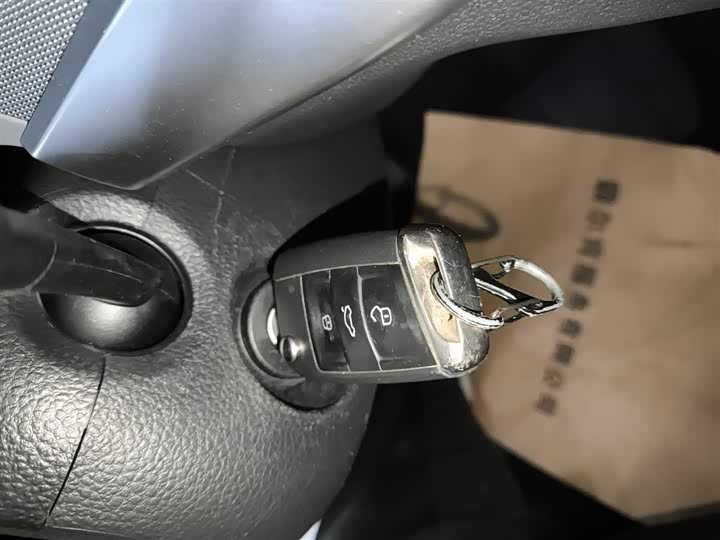 Фото 9 - Volkswagen Lavida