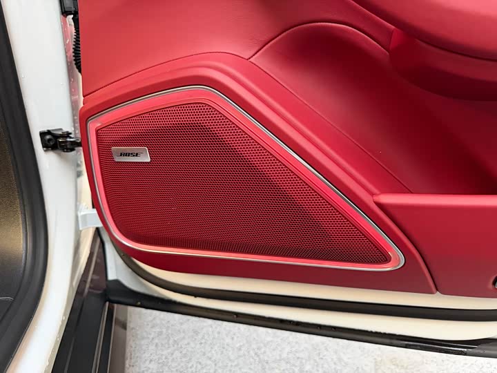 Фото 9 - Porsche Panamera