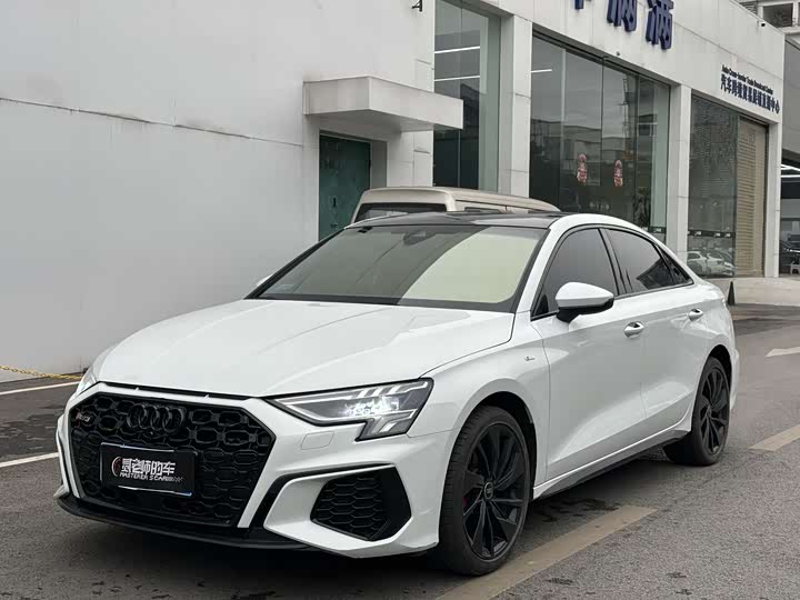 Фото 1 - Audi A3