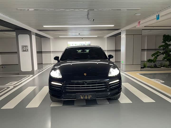 Фото 2 - Porsche Cayenne