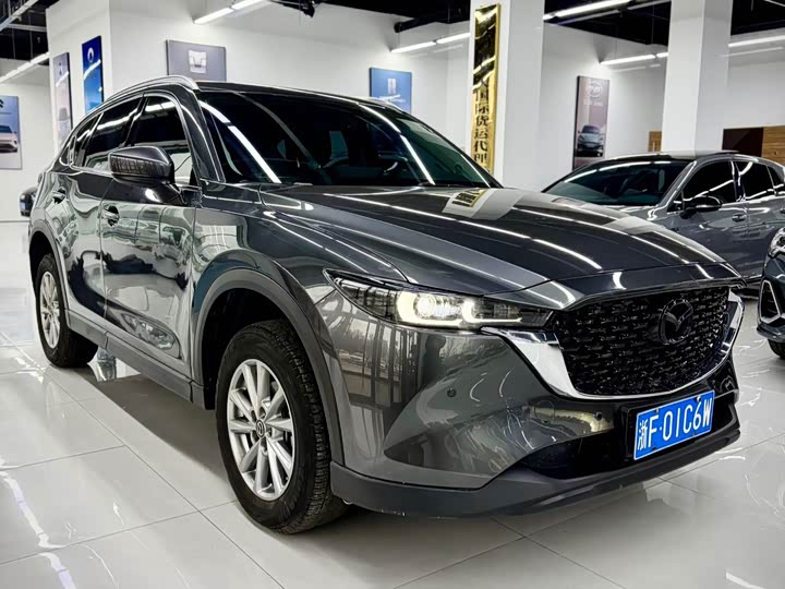 Фото 8 - Mazda CX-5