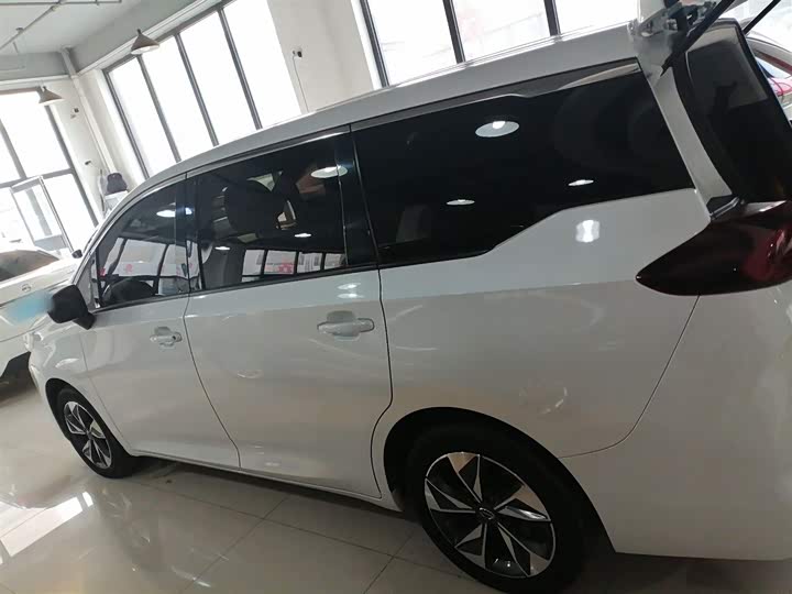 Фото 5 - GAC Trumpchi M6