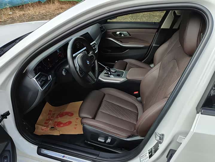 Фото 8 - BMW 3 Series