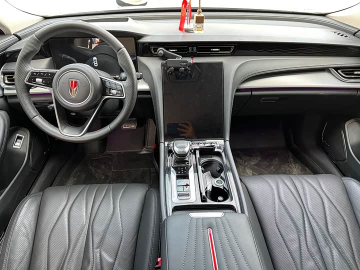 Фото 6 - Hongqi H5