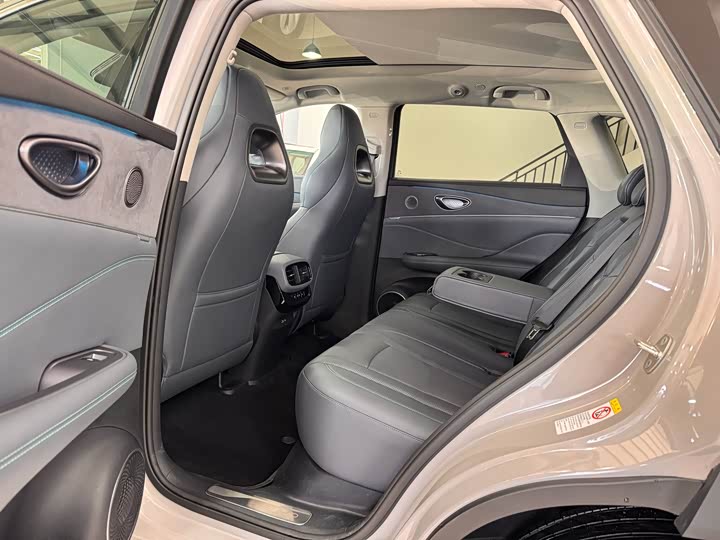 Фото 9 - BYD Sea Lion 07 DM-i Hybrid