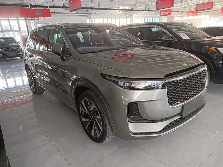 Фото 4 - LiXiang One