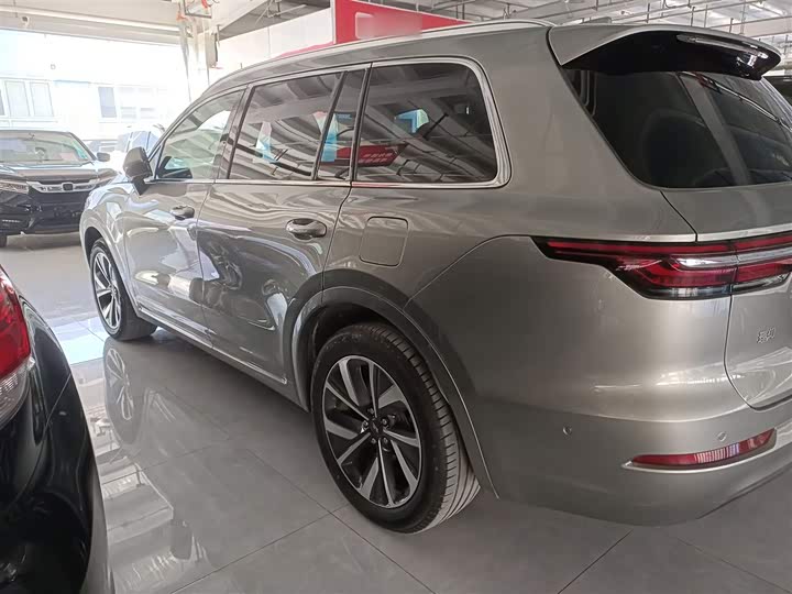 Фото 5 - LiXiang One