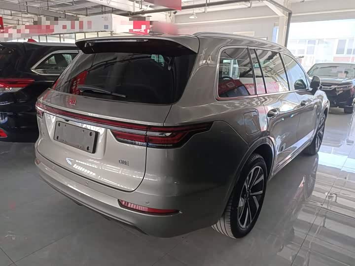 Фото 7 - LiXiang One