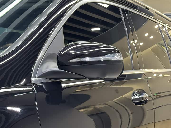 Фото 8 - Mercedes-Benz GLS-Class