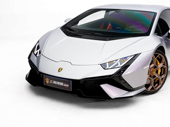 Фото 3 - Lamborghini Huracán