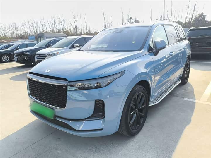 Фото 1 - LiXiang One