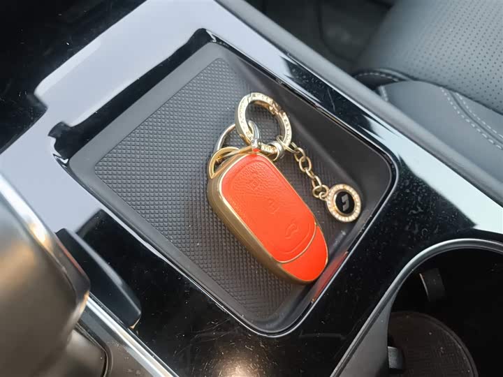 Фото 9 - LiXiang One