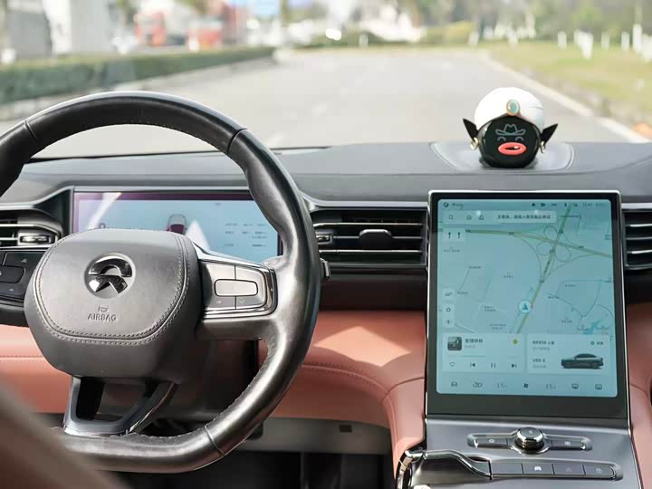 Фото 6 - Nio EC6