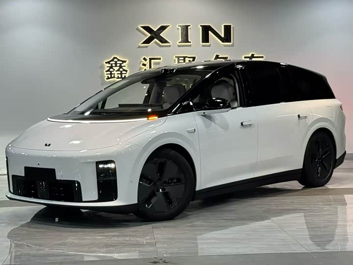 Фото 1 - LiXiang i8