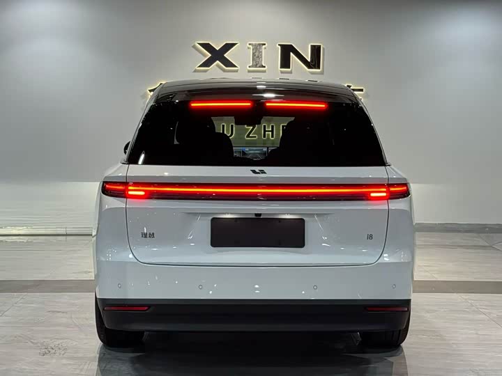 Фото 3 - LiXiang i8