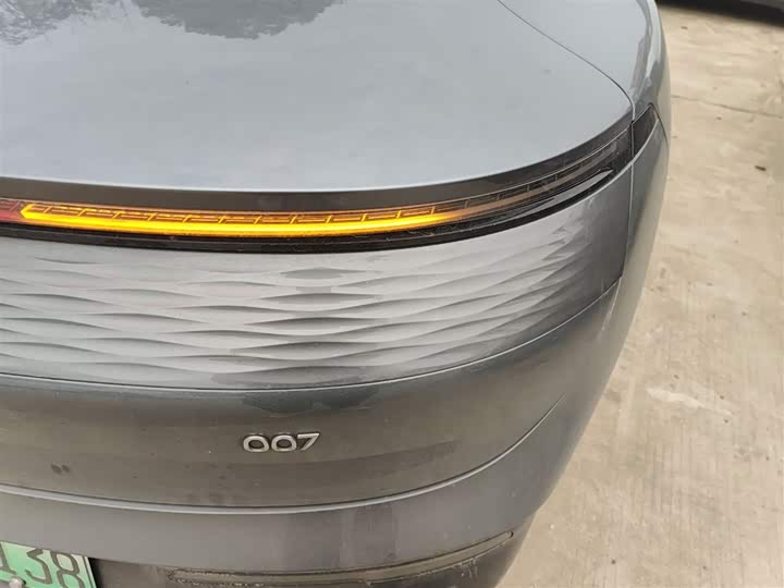 Фото 8 - Zeekr 007