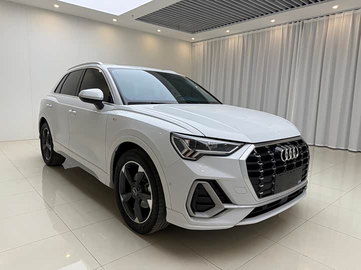 Фото 3 - Audi Q3