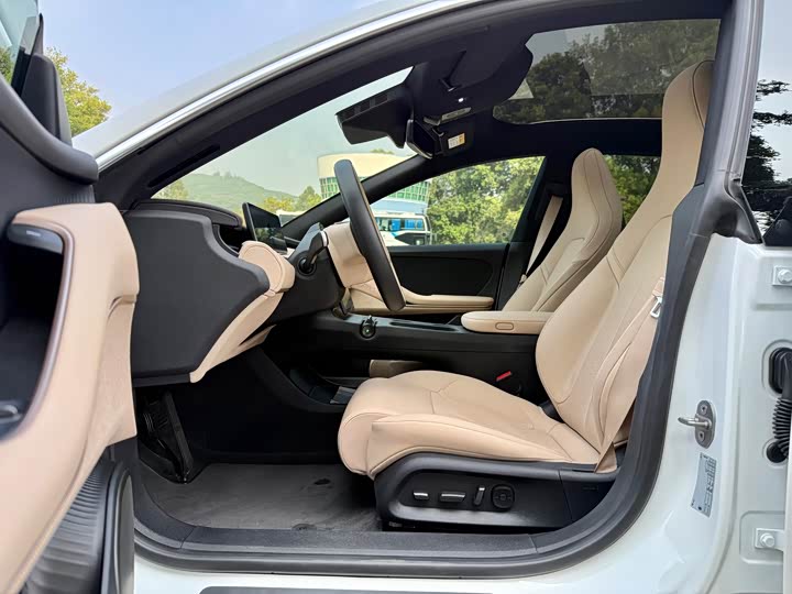 Фото 5 - Nio ET5T