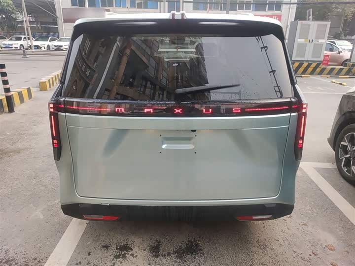 Фото 6 - Maxus Mifa 7