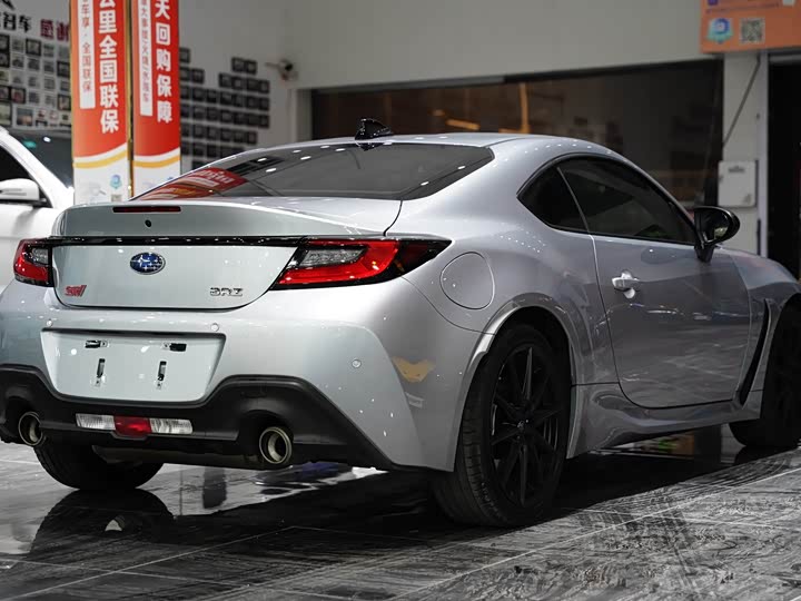 Фото 7 - Subaru BRZ