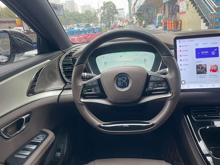 Фото 7 - BYD Han