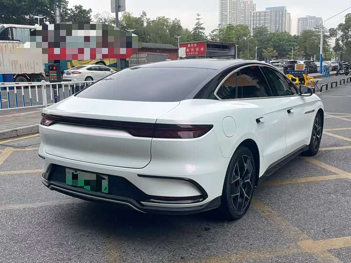 Фото 9 - BYD Han