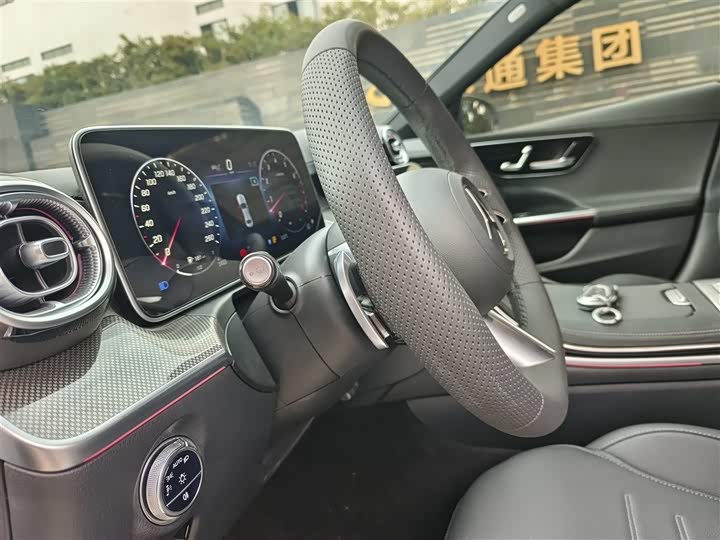 Фото 5 - Mercedes-Benz C-Class