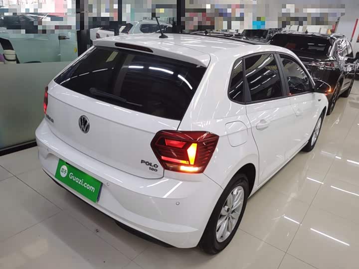 Фото 7 - Volkswagen Polo