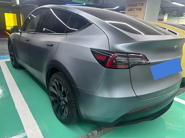 Фото 4 - Tesla Model Y