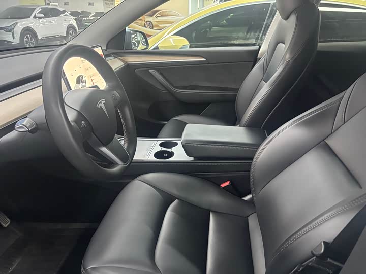 Фото 7 - Tesla Model Y