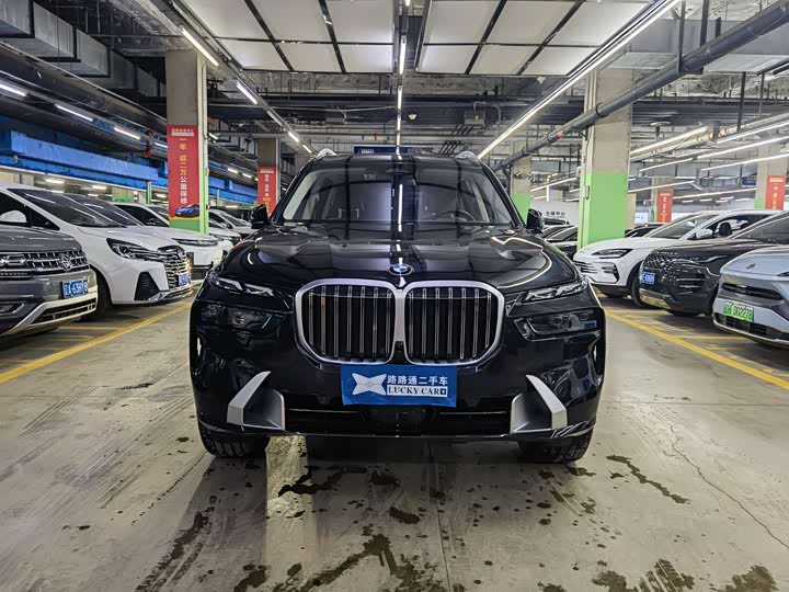 Фото 2 - BMW X7