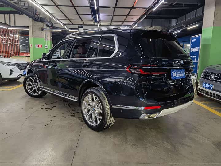 Фото 4 - BMW X7
