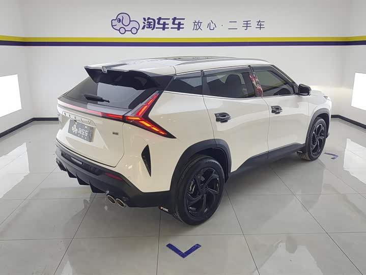 Фото 3 - Geely Atlas