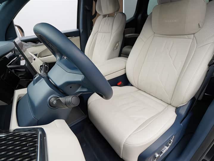 Фото 4 - Zeekr 009