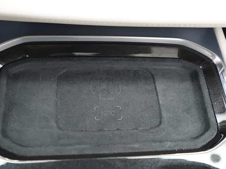 Фото 9 - Zeekr 009