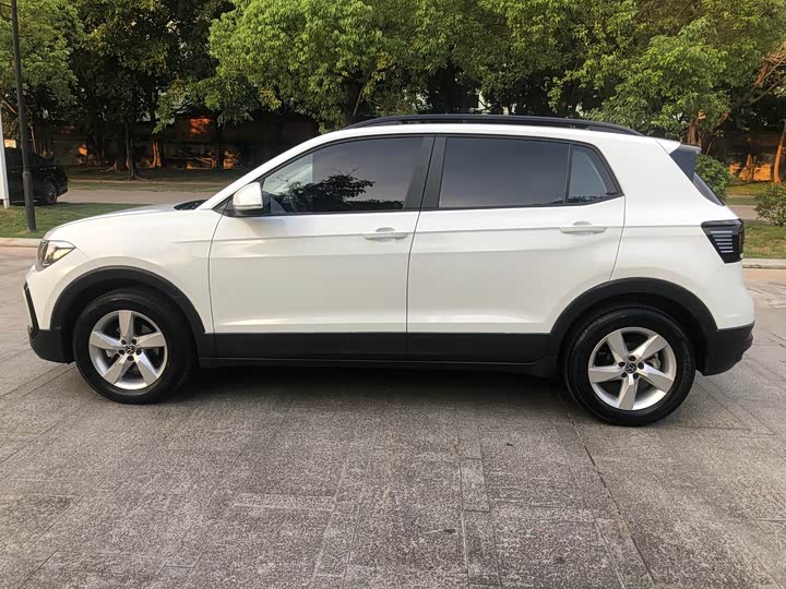 Фото 4 - Volkswagen T-Cross