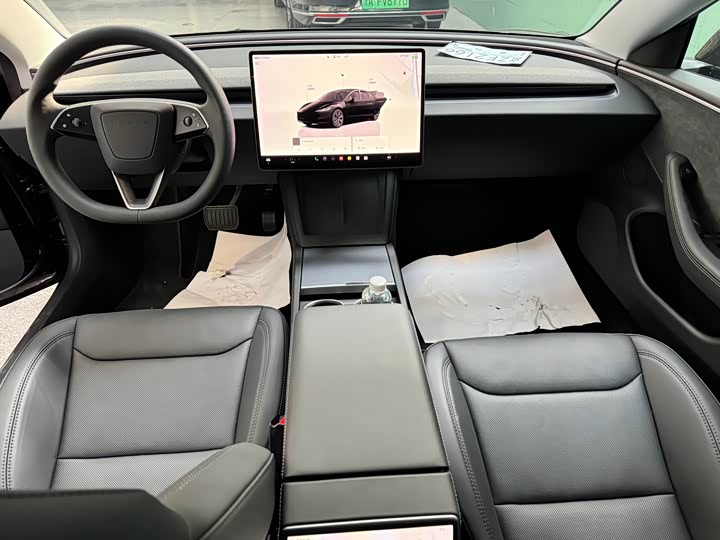 Фото 7 - Tesla Model 3