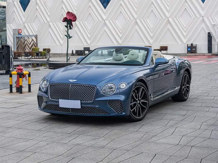 Фото 1 - Bentley Continental GT