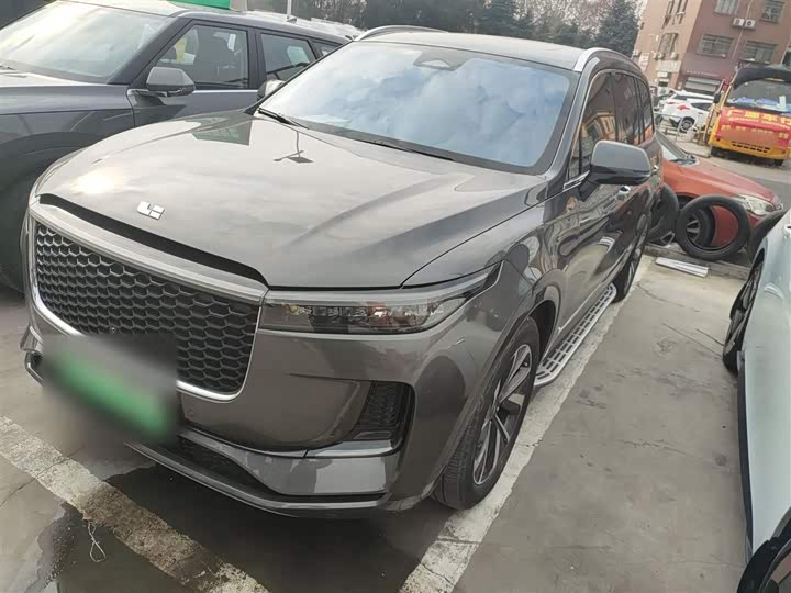 Фото 1 - LiXiang One