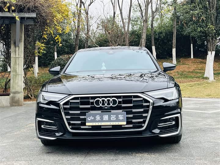 Фото 2 - Audi A6L