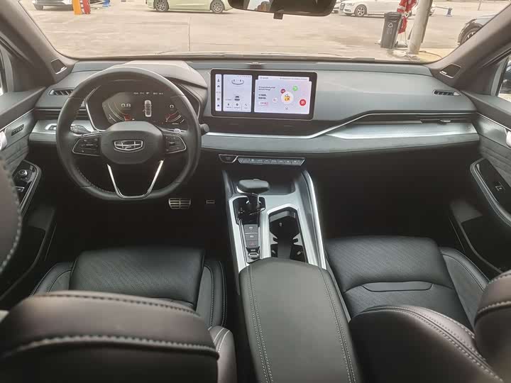 Фото 9 - Geely Preface