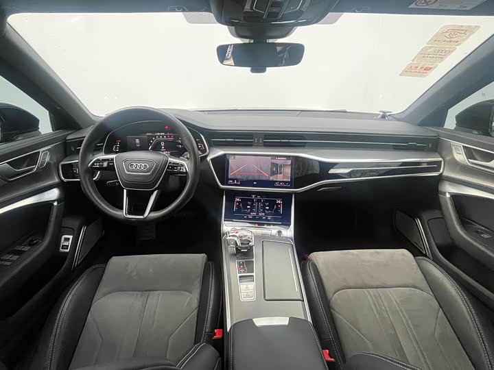 Фото 5 - Audi A6L