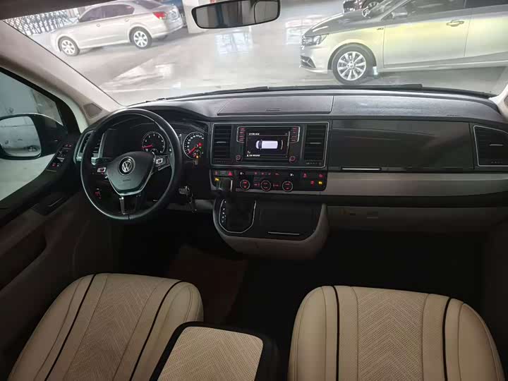 Фото 6 - Volkswagen Caravelle