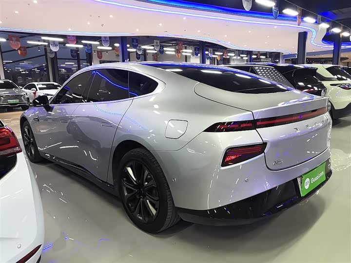 Фото 5 - XPeng P7