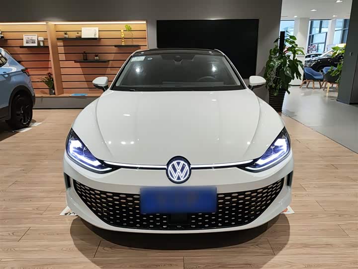 Фото 3 - Volkswagen Lamando L