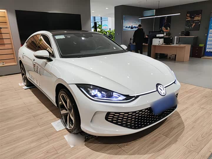 Фото 4 - Volkswagen Lamando L