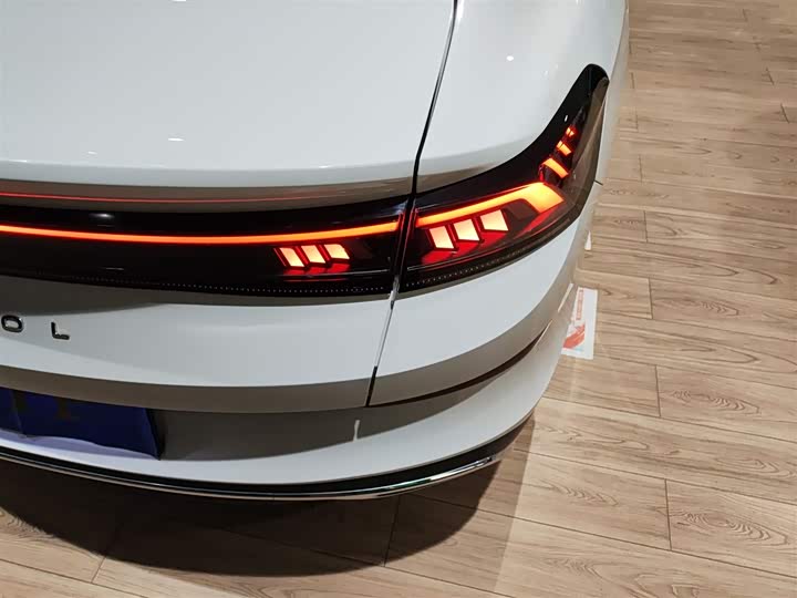 Фото 8 - Volkswagen Lamando L